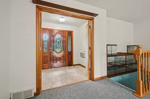 273 Fairway Ct, Plainwell, MI 49080 - Photo 4