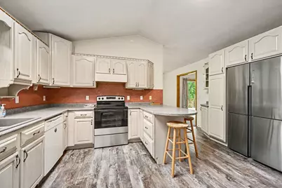 273 Fairway Court, Plainwell, MI 49080 - Photo 6