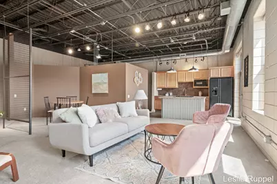 801 Monroe Avenue NW #206, Grand Rapids, MI 49503 - Photo 8