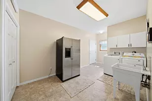 260 O'Brian Dr, Milan, MI 48160 - Photo 40