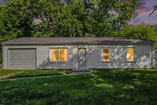 130 Saratoga Ave, Battle Creek, MI 49037 - Photo 1
