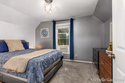 1318 Portland Avenue NE, Grand Rapids, MI 49505 - Photo 18