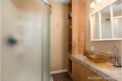 1318 Portland Avenue NE, Grand Rapids, MI 49505 - Photo 14