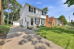 1411 Sylvan Ave SE, Grand Rapids, MI 49506 - Photo 2