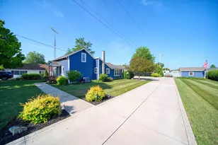 800 Bradish St, Adrian, MI 49221 - Photo 54