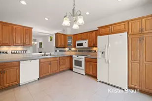 3515 Seminole Woods Dr, Norton Shores, MI 49441 - Photo 4