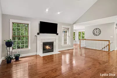 4282 Knapp Valley Court NE, Grand Rapids, MI 49525 - Photo 4