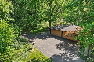 1628 Whites Rd, Kalamazoo, MI 49008 - Photo 2