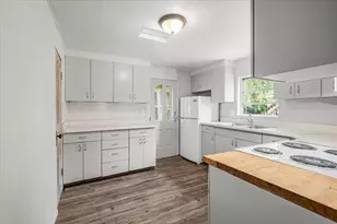 50 S Union Street NW, Sparta, MI 49345 - Photo 8