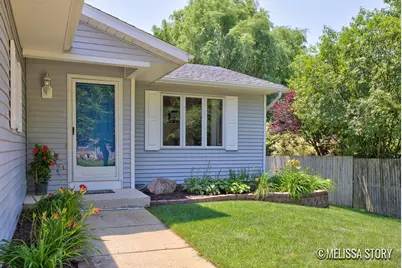 2714 Olivia Street NW, Grand Rapids, MI 49504 - Photo 2
