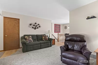 2714 Olivia Street NW, Grand Rapids, MI 49504 - Photo 4