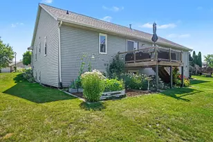 641 Ridgefield Dr, Coopersville, MI 49404 - Photo 26