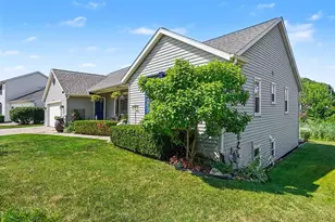 641 Ridgefield Dr, Coopersville, MI 49404 - Photo 28
