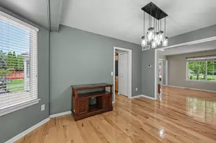 1433 Carston Ln, Chelsea, MI 48118 - Photo 8