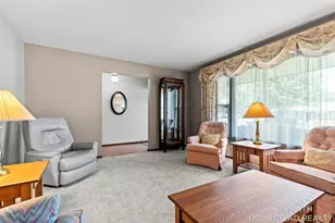 4426 41st St SW, Grandville, MI 49418 - Photo 6