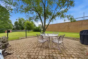 3919 Orchard View, Rochester Hills, MI 48307 - Photo 34