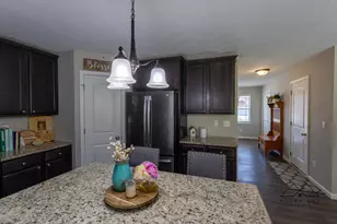 415 Edgewood Pass, Fenton, MI 48430 - Photo 8