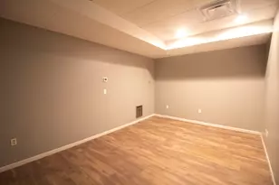 108 S Main St, Plainwell, MI 49080 - Photo 16