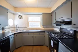 108 S Main St, Plainwell, MI 49080 - Photo 26
