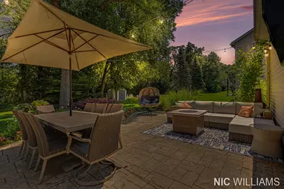 4700 Paramount Drive NE, Grand Rapids, MI 49525 - Photo 8
