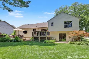 4700 Paramount Dr NE, Grand Rapids, MI 49525 - Photo 16