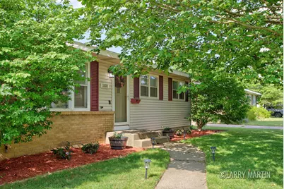 1531 32nd Street SW, Wyoming, MI 49509 - Photo 2