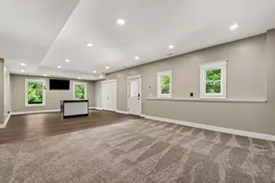 4994 Bluff Dr NE, Grand Rapids, MI 49525 - Photo 40