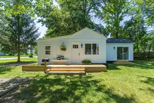 428 W Morrell St, Otsego, MI 49078 - Photo 2