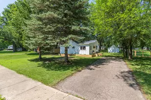 428 W Morrell St, Otsego, MI 49078 - Photo 1