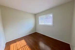 23270 Meadowlark St, Oak Park, MI 48237 - Photo 12