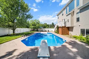 2317 Thornwood Dr, Holt, MI 48842 - Photo 4