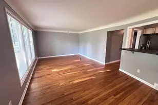 4697 Pelham St, Dearborn Heights, MI 48125 - Photo 2