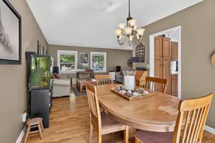 2130 Creglow Dr, Jackson, MI 49203 - Photo 16
