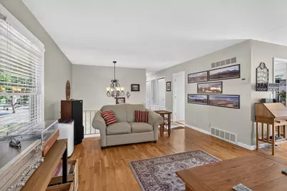 2130 Creglow Drive, Jackson, MI 49203 - Photo 8