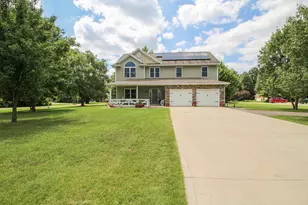 56056 Truman Dr, Three Rivers, MI 49093 - Photo 2