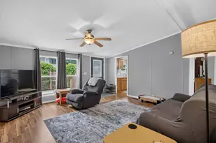 216 N Grinnell St, Jackson, MI 49202 - Photo 4