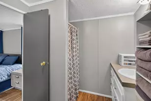 216 N Grinnell St, Jackson, MI 49202 - Photo 12