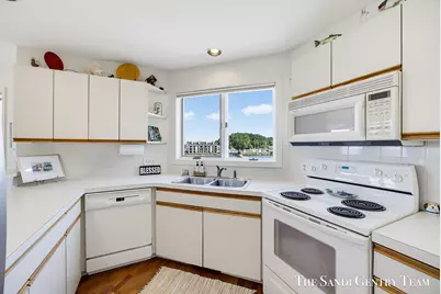 820 S Harbor Drive #5, Grand Haven, MI 49417 - Photo 22