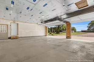 2256 S Cochran Rd, Charlotte, MI 48813 - Photo 50