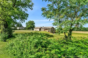 2256 S Cochran Rd, Charlotte, MI 48813 - Photo 64