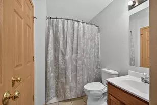 10501 Loughrea Ln, Cement City, MI 49233 - Photo 20