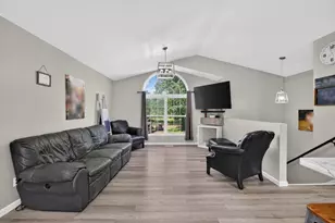 10501 Loughrea Ln, Cement City, MI 49233 - Photo 8