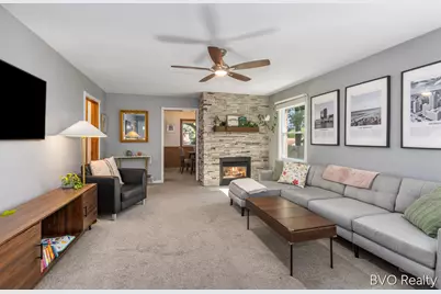 1843 Plymouth Terrace SE, Grand Rapids, MI 49506 - Photo 4