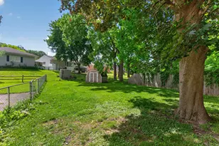 2000 Cascade Dr, Jackson, MI 49203 - Photo 34