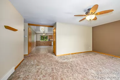 6660 Vinton Avenue NW, Comstock Park, MI 49321 - Photo 12