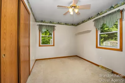 6660 Vinton Avenue NW, Comstock Park, MI 49321 - Photo 14