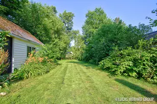 1045 Diamond Ave NE, Grand Rapids, MI 49503 - Photo 24