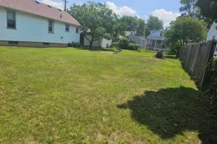 305 Chestnut Ave, Hazel Park, MI 48030 - Photo 16
