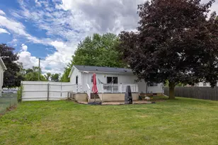 1205 Sunset Dr, Tecumseh, MI 49286 - Photo 4