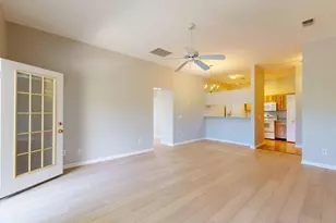 2854 S Knightsbridge Cir, Ann Arbor, MI 48105 - Photo 2
